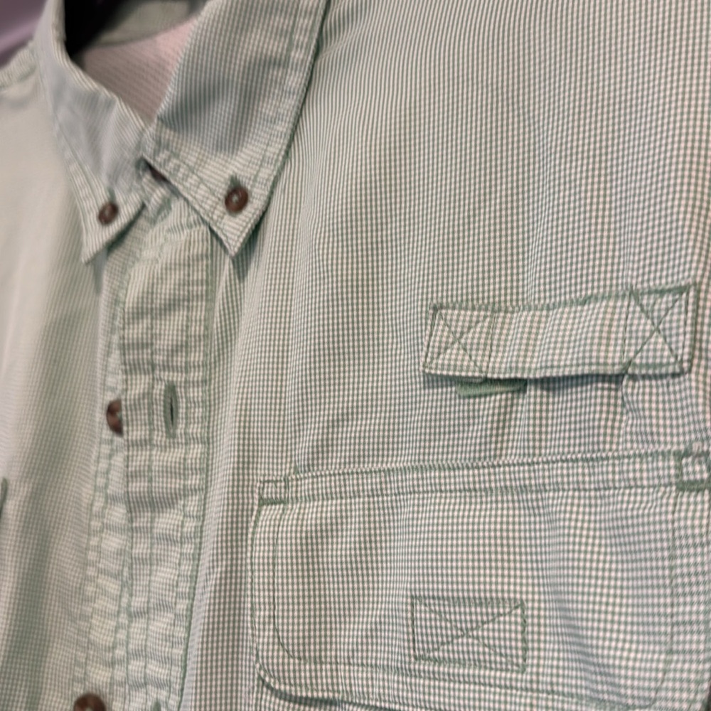 Bass Pro Shop fishing shirt.
Green checks , button down